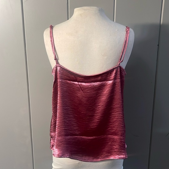 Old Navy Metallic Pink Shimmer Shiny Tank Top Camisole Blouse Womens Size Xlarge - Picture 4 of 5